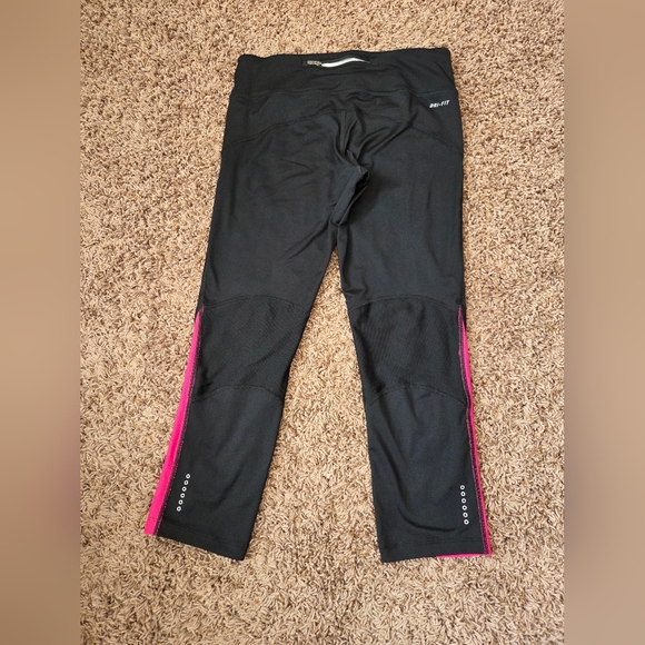 Nike Dri-fit High Waisted Black and Pink Leggings - Picture 5 of 11
